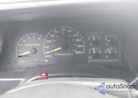 1998 Chevrolet C1500 Fleetside z USA, uszkodzony, nr VIN 2GCEC19R0W1160235